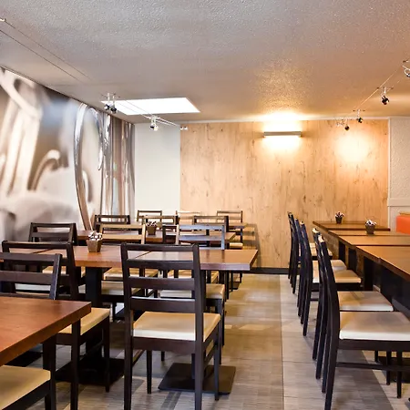 Ibis Maine Montparnasse 3*