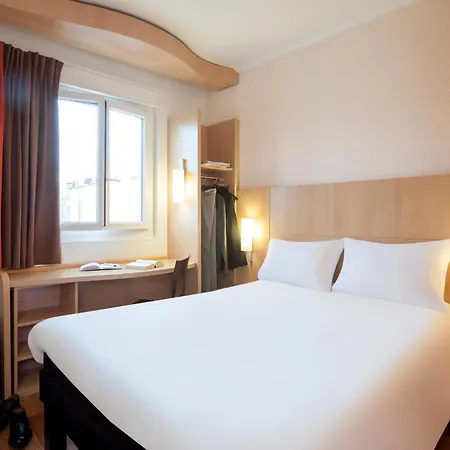 Hotel Ibis Maine Montparnasse 3*