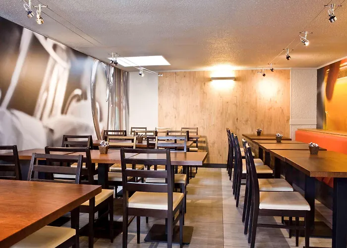 Ibis Maine Montparnasse Hotel