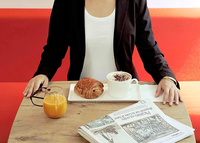 Ibis Maine Montparnasse Hotel