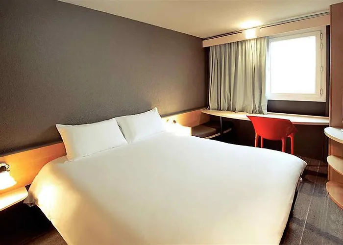 Ibis Maine Montparnasse 3*