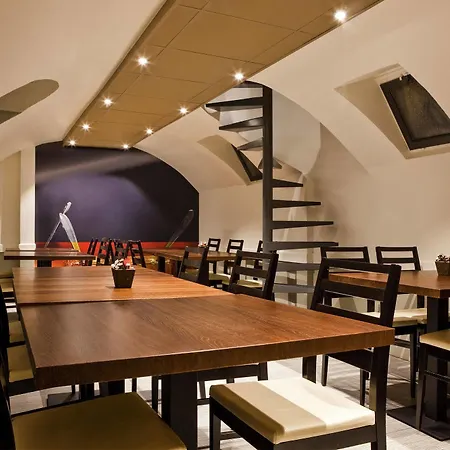 Ibis Maine Montparnasse 3* Paris