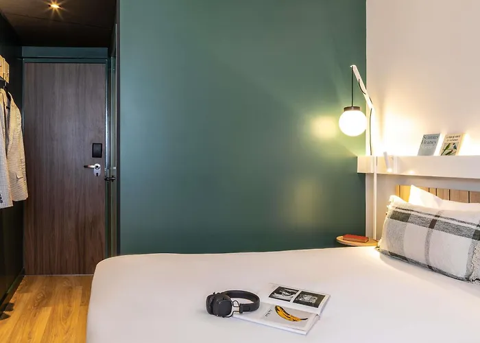 Ibis Maine Montparnasse Hotel